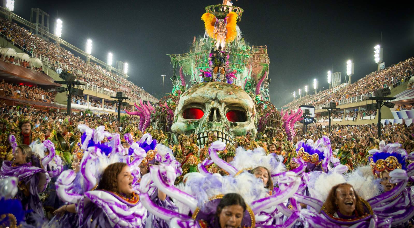 Costumes pour le carnaval de Rio de Janeiro - Billets pour le carnaval de  Rio