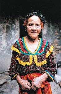 <p>Vieille femme kabyle.</p>