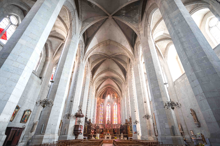 Intérieur de la cathédrale de Saint-Claude - ©Lilian Menetrier