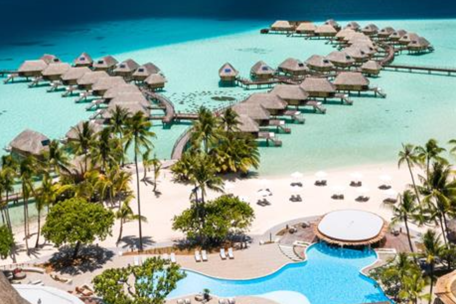 Piscine et Plage Hotel Le Bora Bora - ©n/a