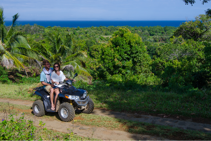 Des excursions pour découvrir les environs et tout l'île vous sont proposées - ©Princesse Bora Lodge & Spa