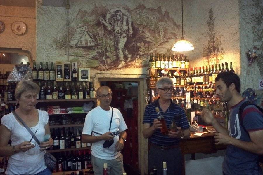 UNIVERSAL STORE Produits gourmands – Vins Funchal photo n° 172773 - ©UNIVERSAL STORE
