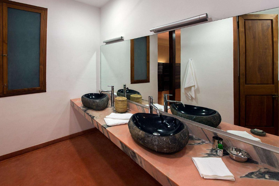 LA VILLA SHANTI
