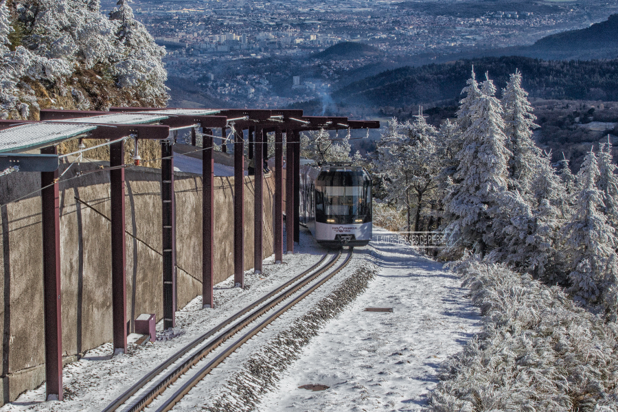 Le train sous la neige - ©Pierre Bonnel