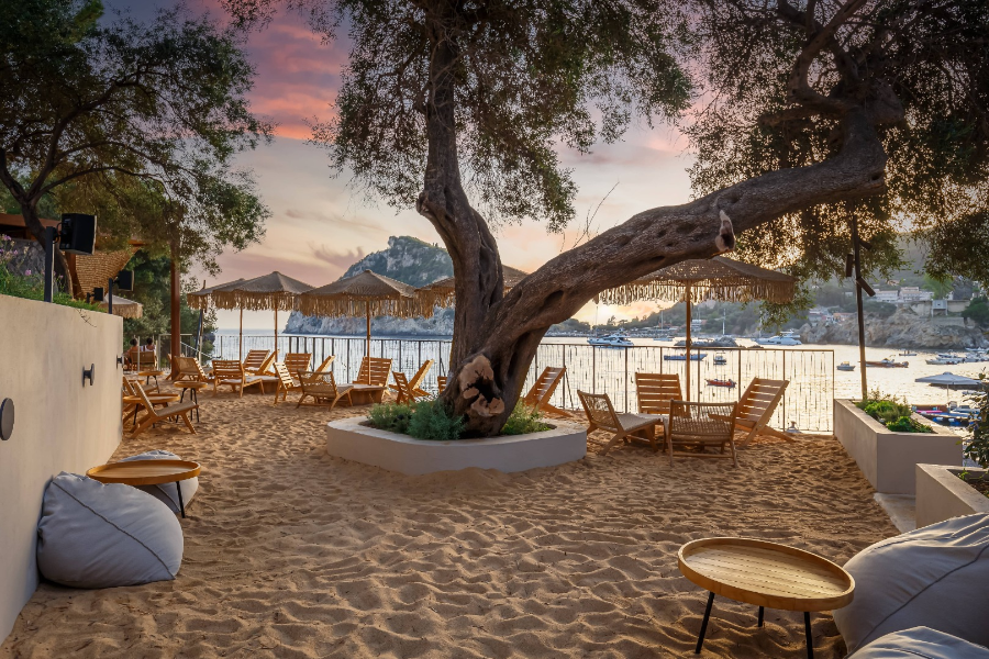 beach bar