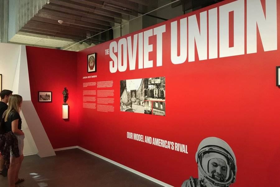 Communisme - ©共产主义博物馆（muzeum komunismu）