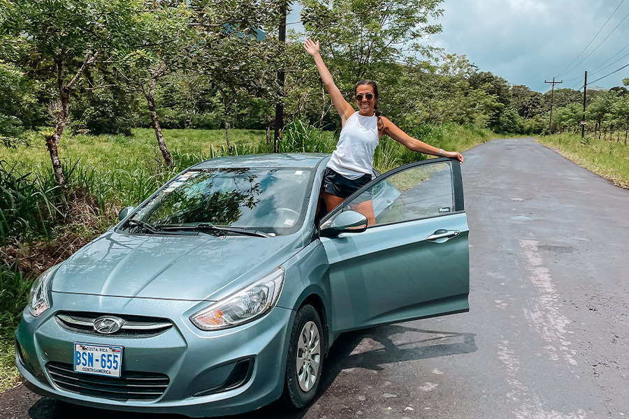 Catégorie: Hyundai Accent Blue. Louez une voiture et profitez de nos beaux paysages - ©Costa Rica location voiture