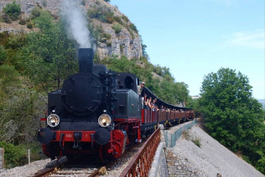  - ©高克西旅游路线（chemin de fer touristique du haut-quercy