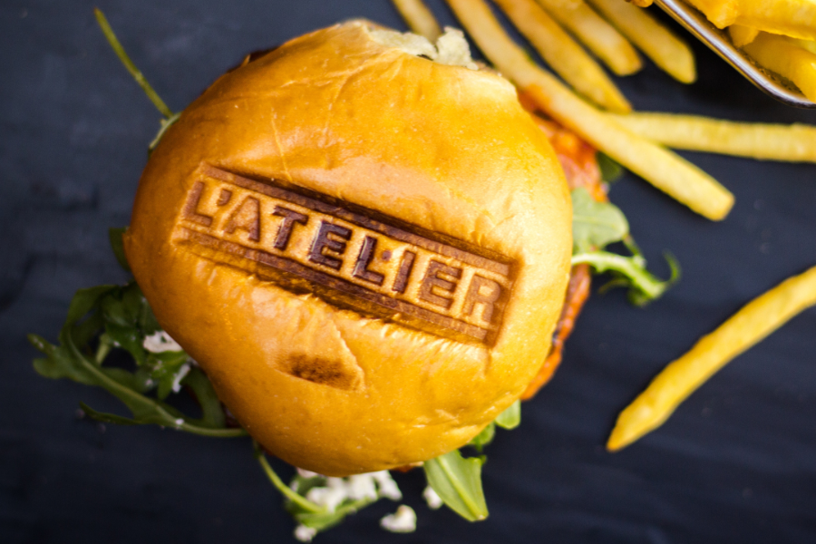 Les burgers, une autre de nos spécialités. - ©L'Atelier