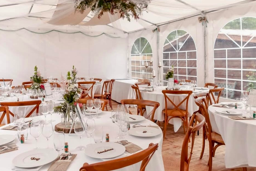 Tente et chapiteau HAPPY DAYS RECEPTION
