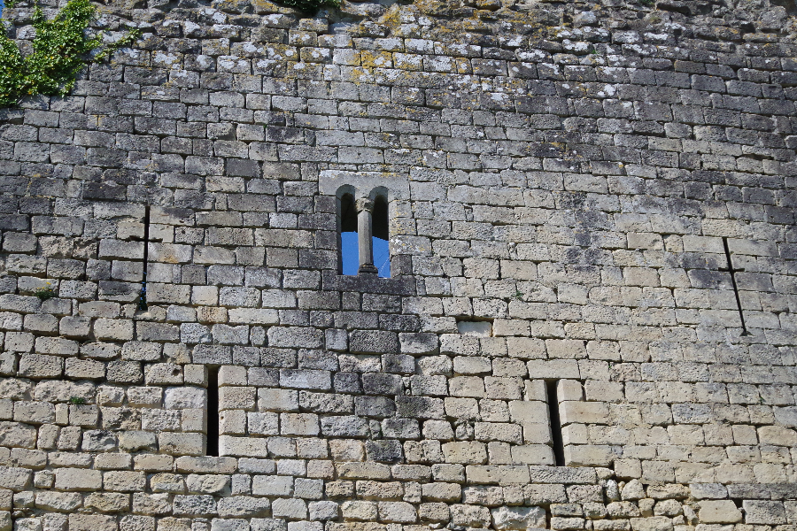  - ©CHÂTEAU FORT DU COUDRAY-SALBART