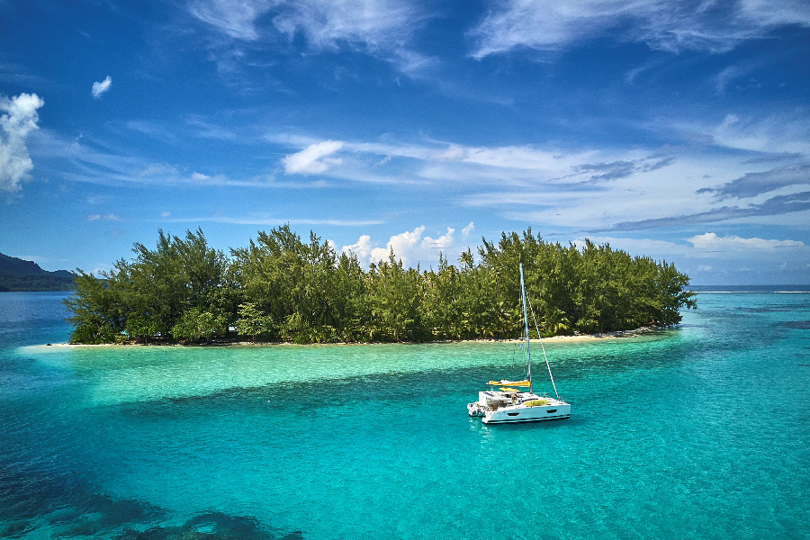 Tahiti Yacht Charter - ©Bertrand Duquenne