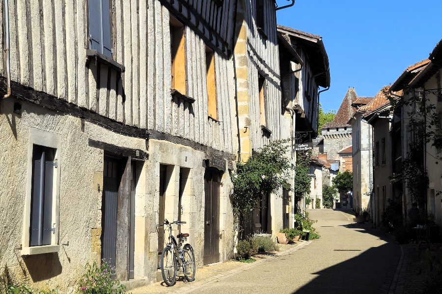 Village de Saint Jean de Côle - ©©OTPérigordLimousin