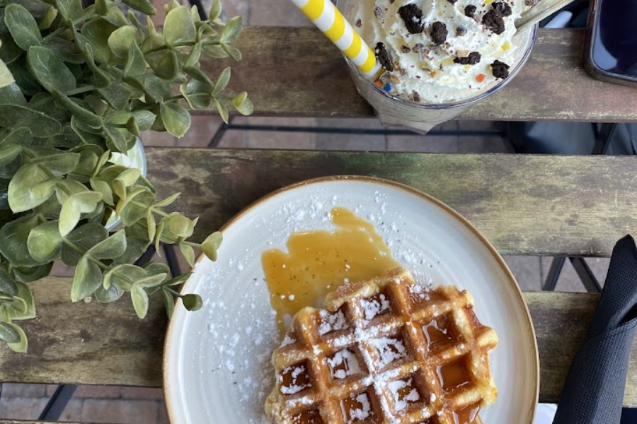 Gaufre et milkshake - ©Candy's Café