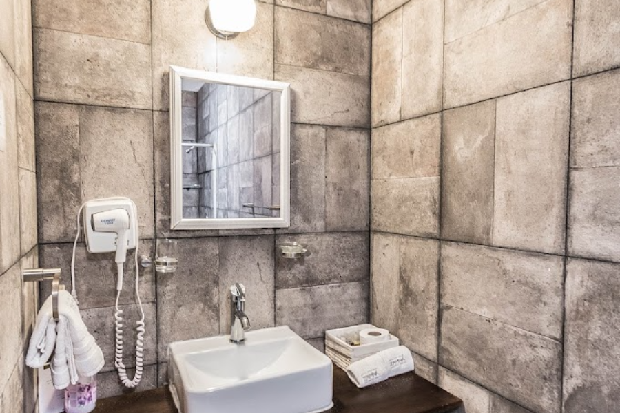 HOTEL ZAMNA