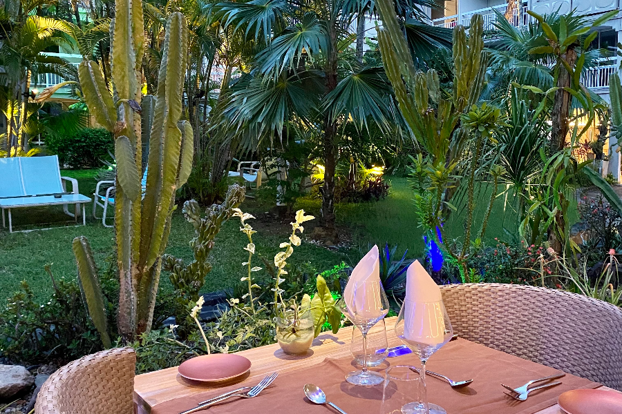 Table Pitaya 2023 - ©La Pagerie Tropical Garden Hotel