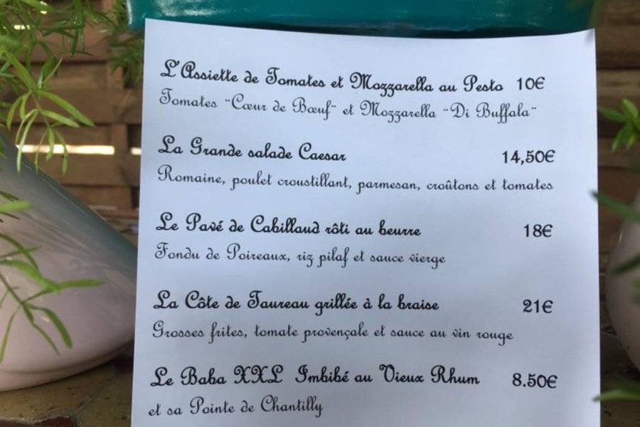 le bistrot du port bistrot brasserie le grau du roi 30240