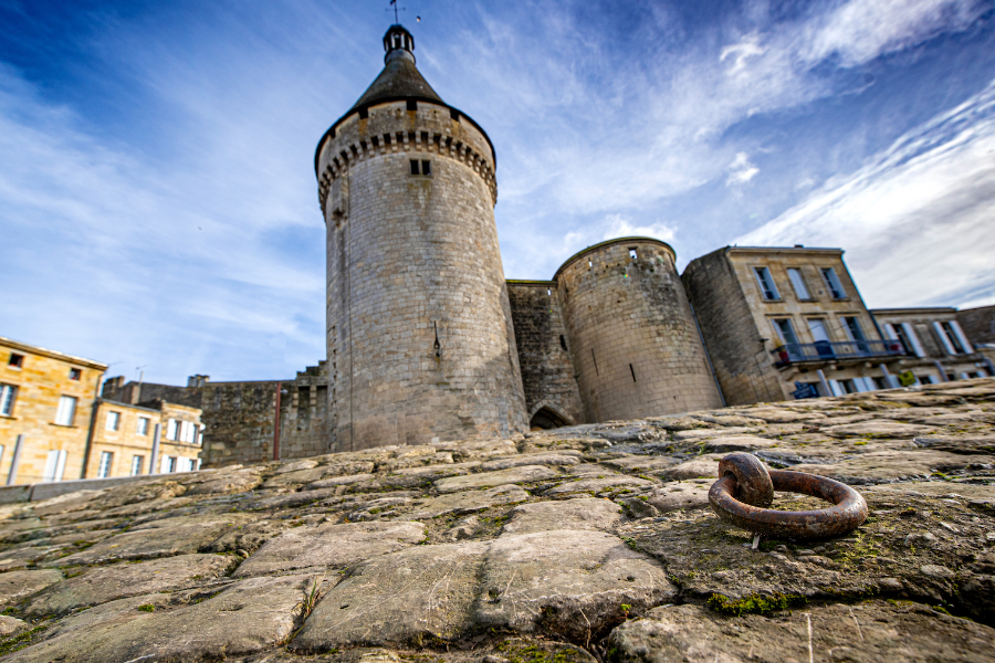 Libourne et sa Tour du grand port, bienvenue sur les quais de la Dordogne - ©JeanMichelLeSaut
