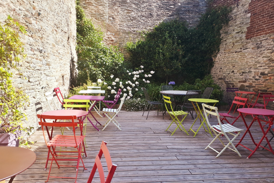 APPLE GARDEN CAFÉ