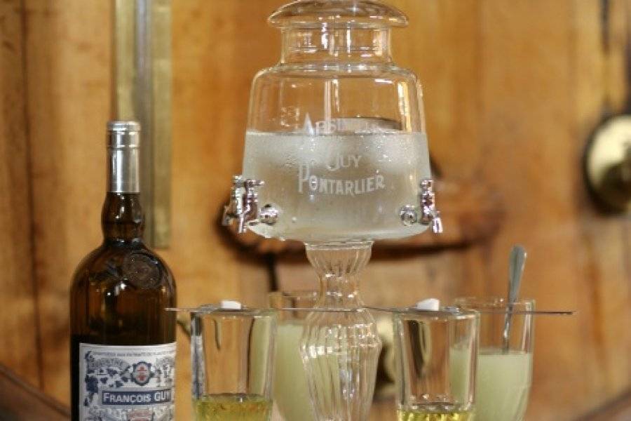 Cérémonial Absinthe - ©DISTILLERIE GUY