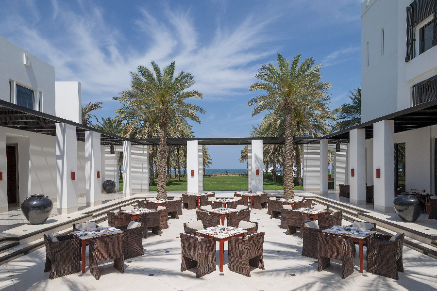 CMU-Dining-The Restaurant Courtyard - ©The Chedi Muscat