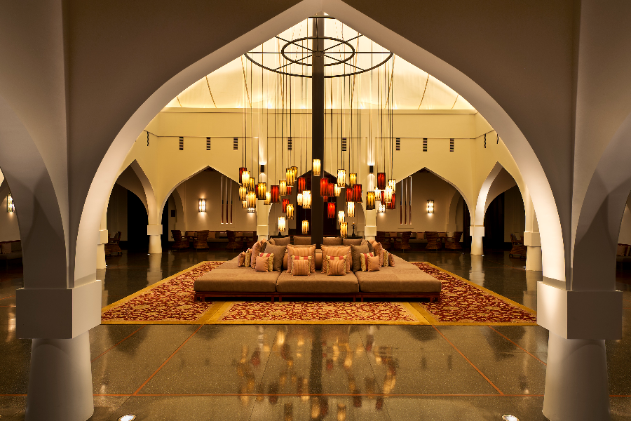 CMU-Overview-Lobby - ©The Chedi Muscat
