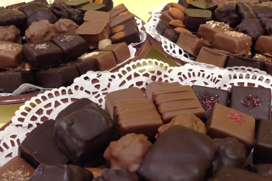 chocolats assortis - ©CHOCOLATIERS CATHARES