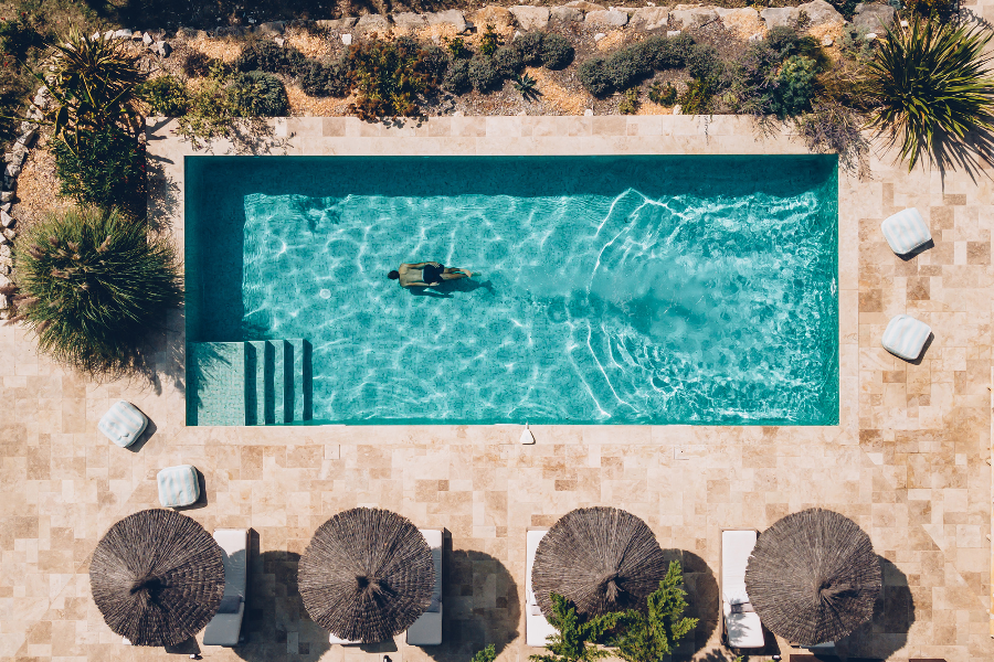 piscine_chauffee_pella_roca_cabane_spa