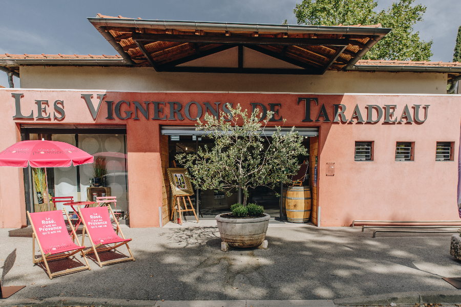 LES VIGNERONS DE TARADEAU
