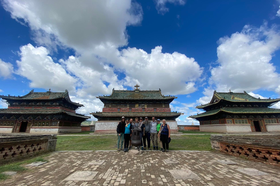 Karakorum-Le Monastère d’Erdene Zuu : Un trésor spirituel au cœur de la Mongolie - ©Ecovoyage Mongolie