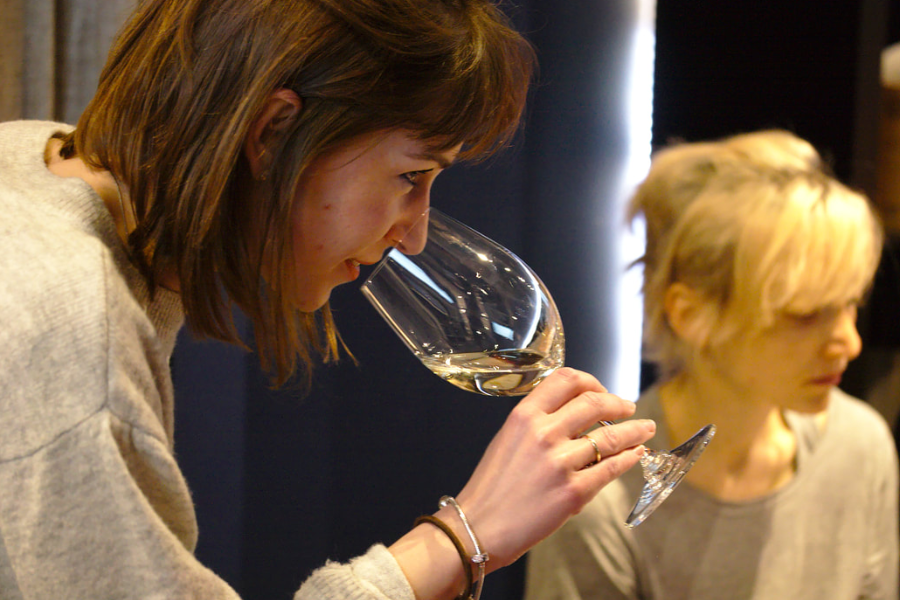 Atelier oenologique à Grenoble - L'apogée du vin - ©L'apogée du vin