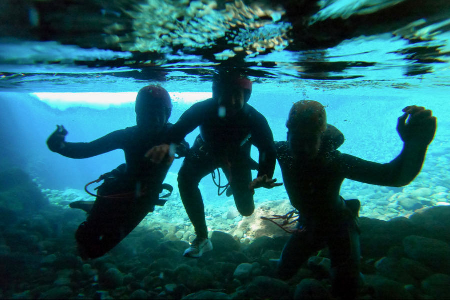 Sous l'eau bleue - ©LTC