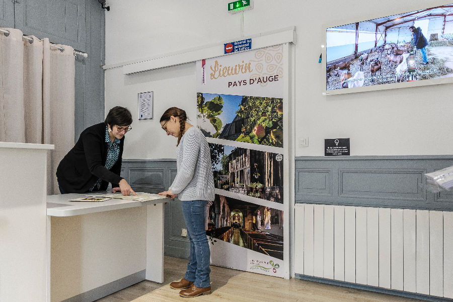 Accueil à l'Office de Tourisme de Cormeilles