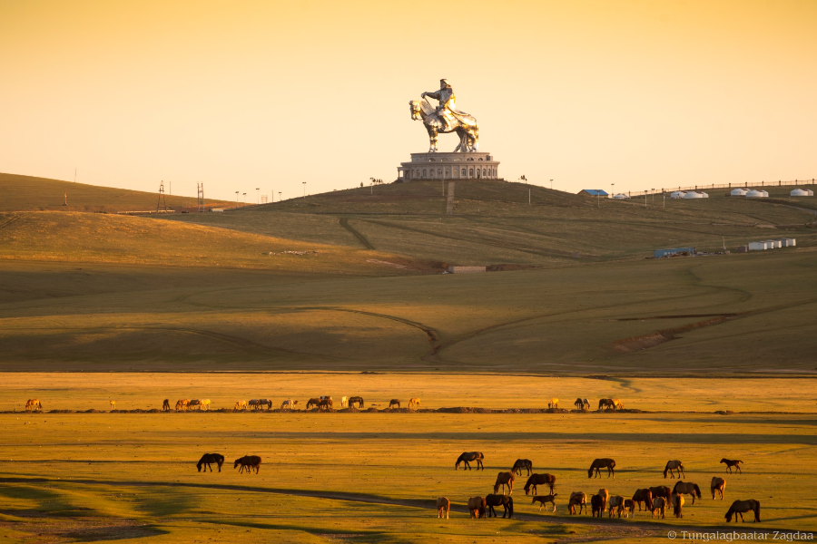 Genghis Khan statue - ©Tungalagbaatar Zagdaa, Tour Mongolia