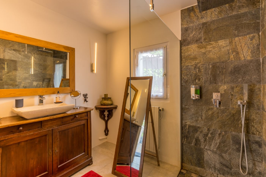 LE STUDIO : salle de bains
