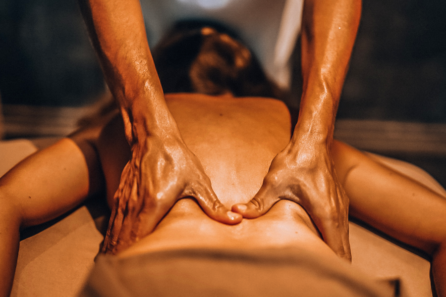 Terra spa back massage - ©.