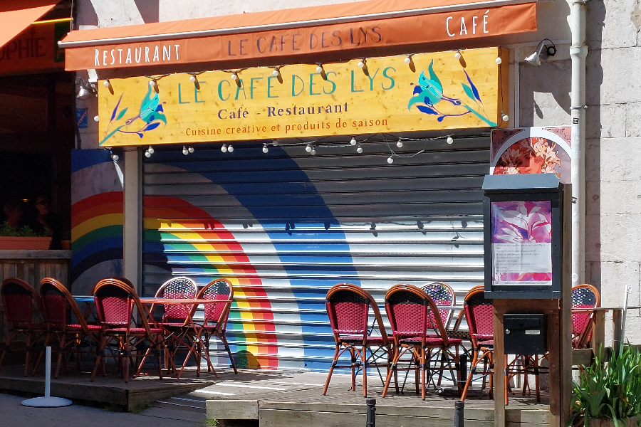 devanture Café des Lys - ©cafedeslys