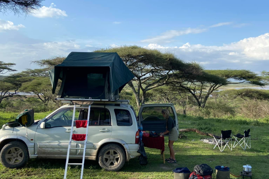 camping in ngorongoro - ©miliadventure