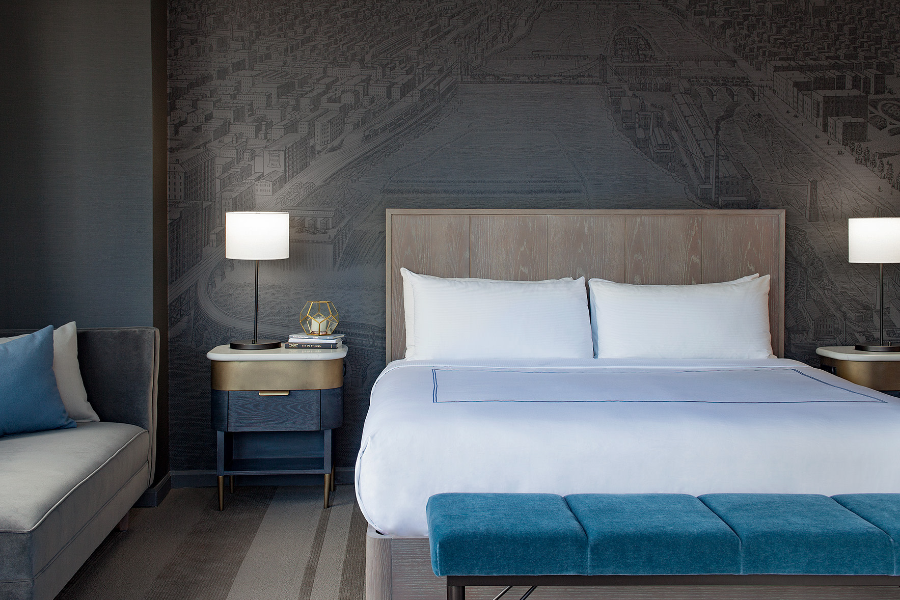 THE MARQUETTE HOTEL CURIO COLLECTION BY HILTON