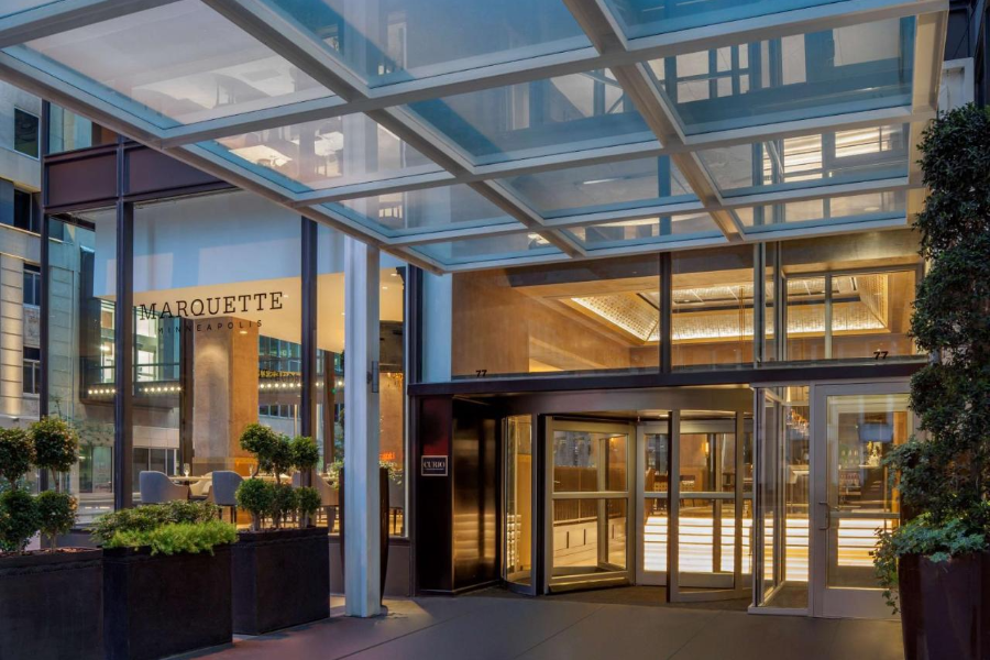 THE MARQUETTE HOTEL CURIO COLLECTION BY HILTON