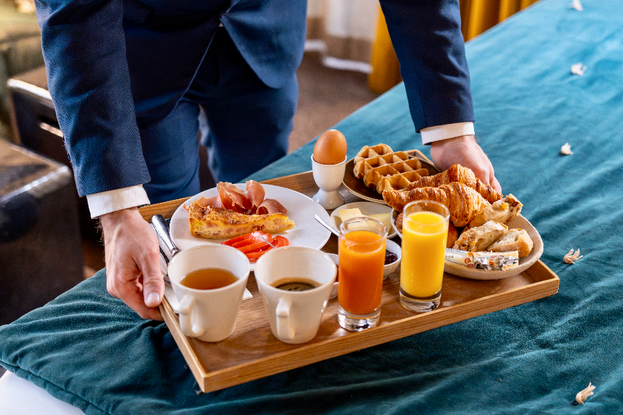 Petit déjeuner en room service - ©Elise Quiniou