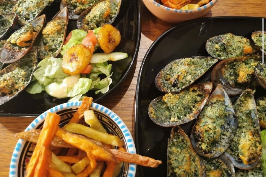 Moules farçies à la provençale, duo de frites maison - ©FINECOCOTT