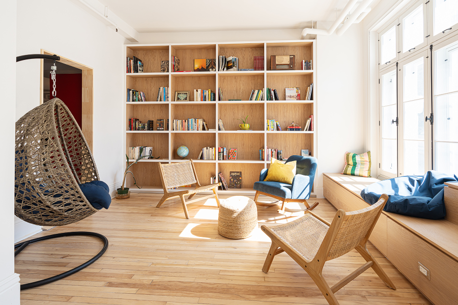 On s’engage à t’accueillir avec chaleur et convivialité : ici, c’est un peu chez toi!
