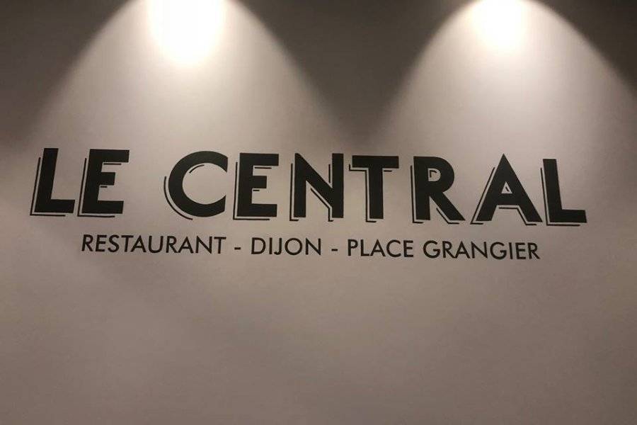 central restaur - ©RESTAURANT LE CENTRAL