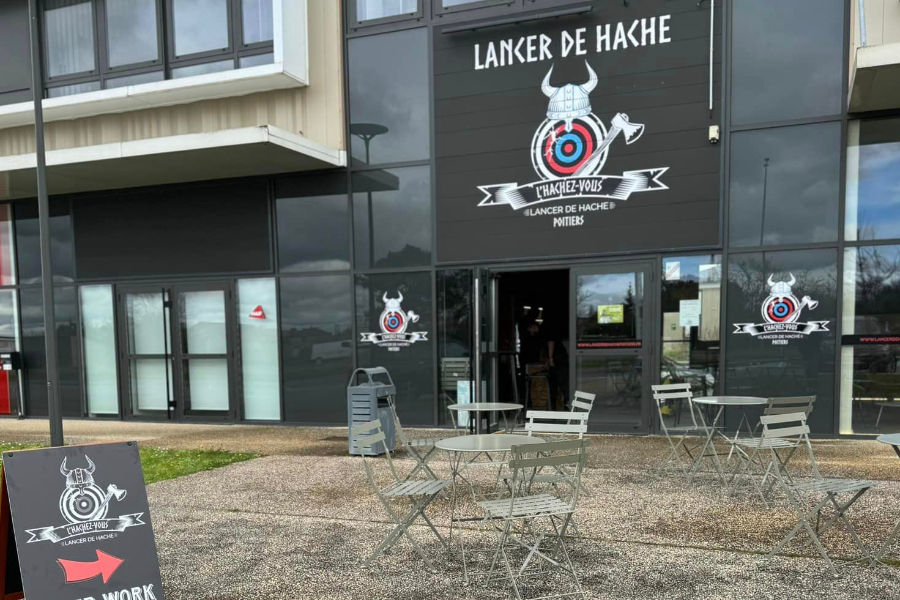 Afterwork et lancer de Hache - ©L'Hachez-Vous - Lancer De Hache Poitiers