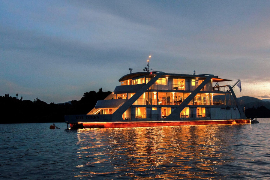 MANTIS KIVU QUEEN UBURANGA