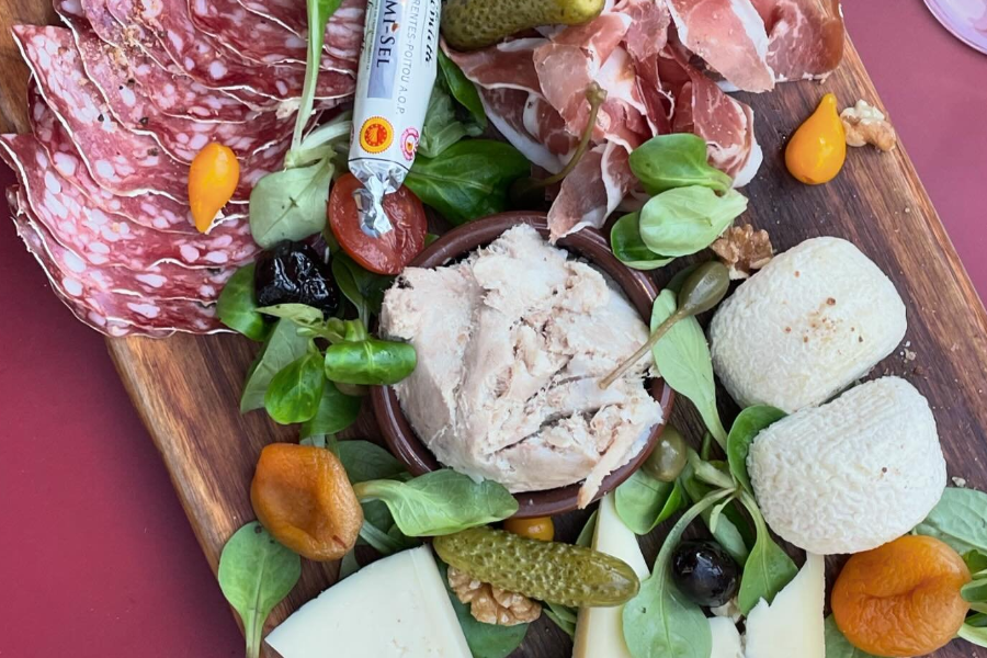 Kozy - assiette de charcuterie - ©Kozy