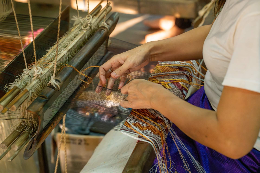 OCK POP TOK - THE LIVING CRAFTS CENTER