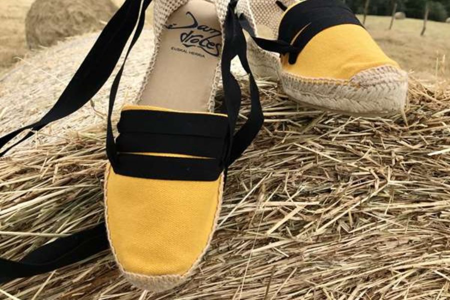 etcnic-bleu-o-espadrille-compensee-femme-espadrilles-basque-espadrille -femme-espadrilles-originales-dam-e-droles-espadrilles-cousu-main02 - Dam é  Drôles, Redécouvrez l'espadrille basque \