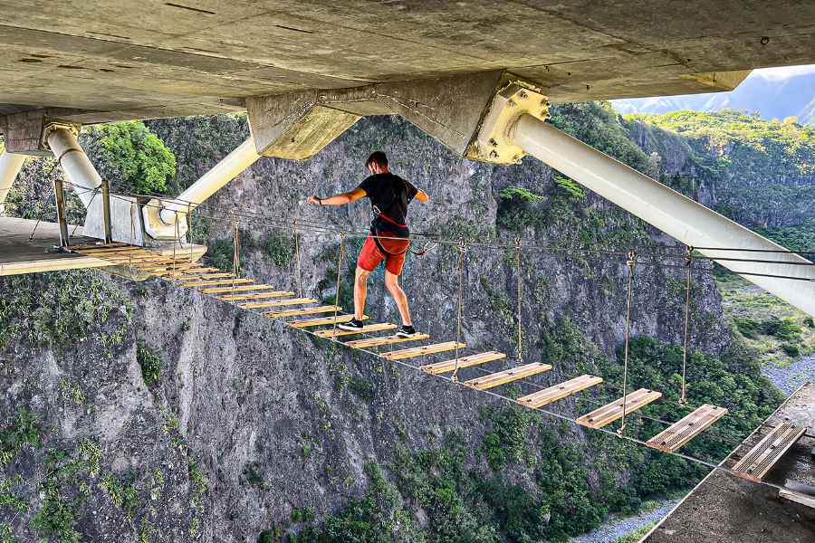 Pont népalais - ©Vertikal Jump Réunion